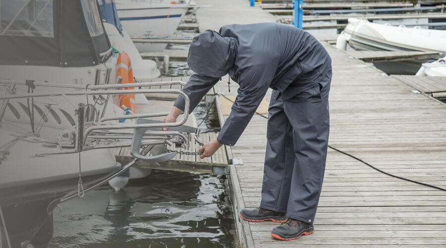 Why choose ResurgeWorks for water damage restoration in Wilmington